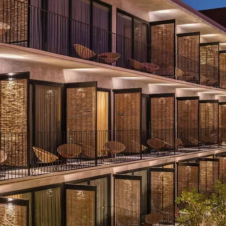 Moxy Hotel