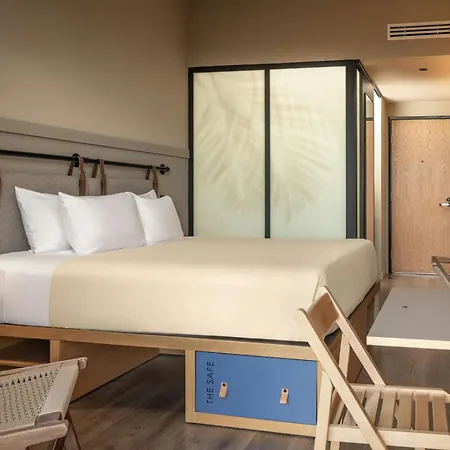 Moxy Tulum
