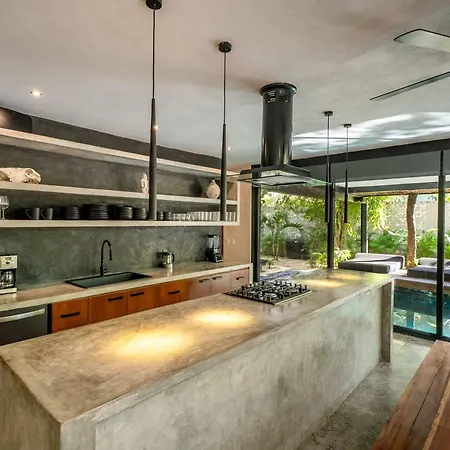 Casa Kefi- Award Winning - Jungle Paradise Holiday home