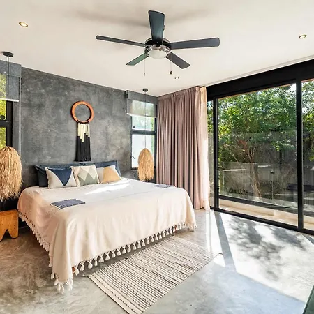 Casa Kefi- Award Winning - Jungle Paradise Holiday home *