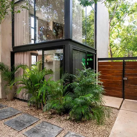Casa Kefi- Award Winning - Jungle Paradise Holiday home *