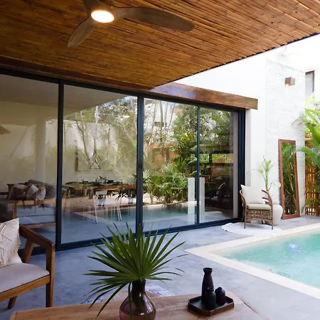 Nevana Luxury By La Zebra Hotel 4*