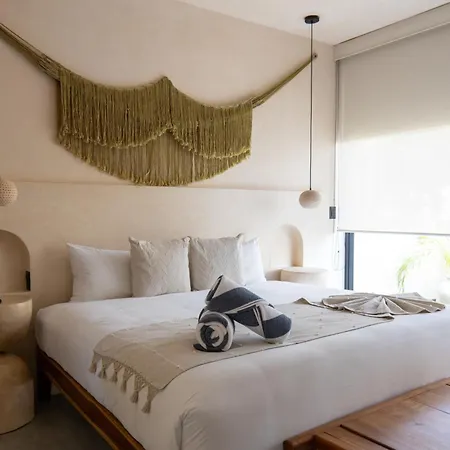 Hotel Nevana Luxury By La Zebra
