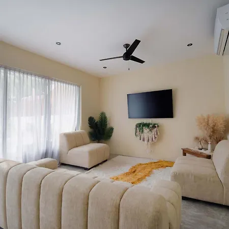 Modern Luxury With Large Pool - Bbq Grill Villa