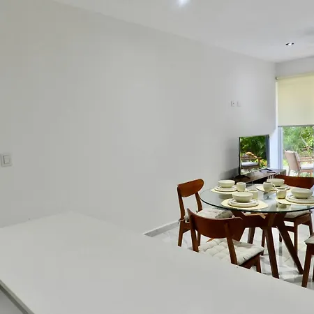 New! Jungle Chic Retreat In Aldea Apartment
