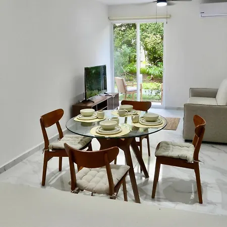 New! Jungle Chic Retreat In Aldea Apartment