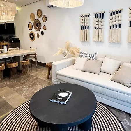 New 2bdr Unit Step Away From Caribbean Beaches