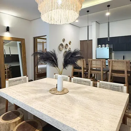 New 2bdr Unit Step Away From Caribbean Beaches Apartamento