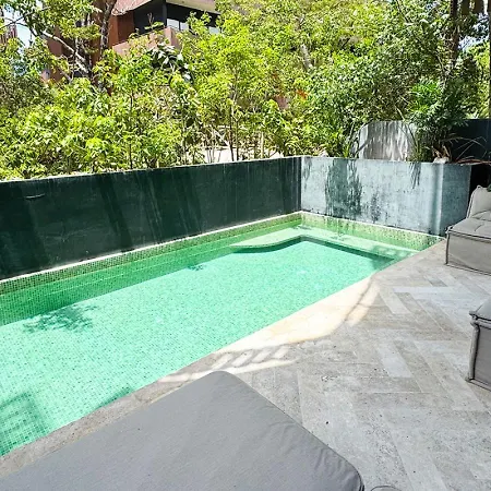 New 2bdr Unit Step Away From Caribbean Beaches
