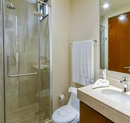 Casa Vibe- Private- Ph- Rooftop- Pool- 3 Balcony *