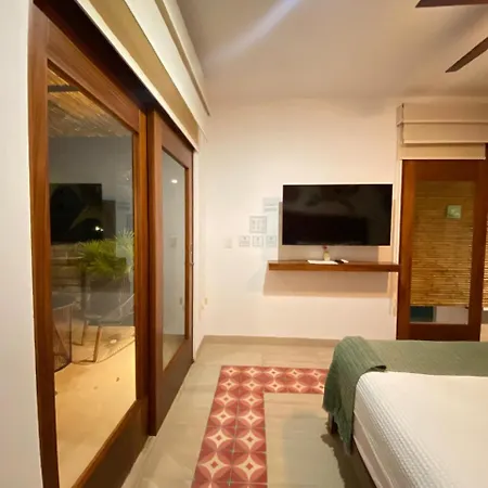Hotel Latino Boutique 3*