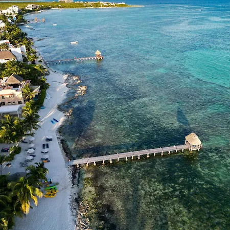 Eeb Ti Kaan - Luxury Oceanfront Residences Aparthotel