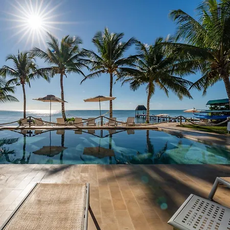 Aparthotel Eeb Ti Kaan - Luxury Oceanfront Residences 4*