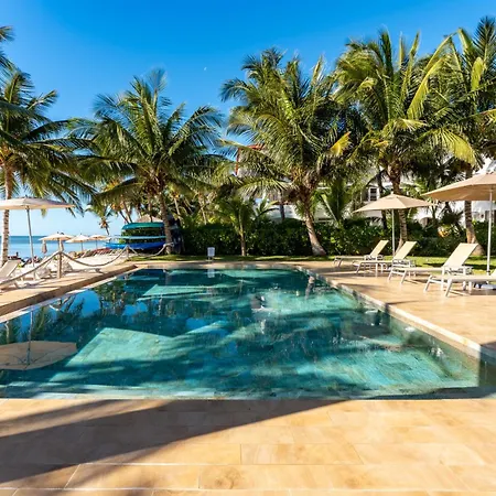 Eeb Ti Kaan - Luxury Oceanfront Residences Aparthotel