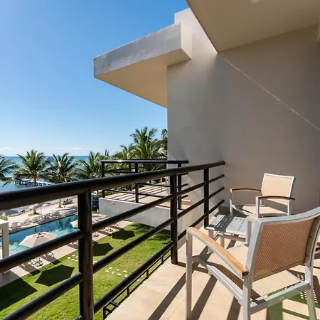 Aparthotel Eeb Ti Kaan - Luxury Oceanfront Residences 4*