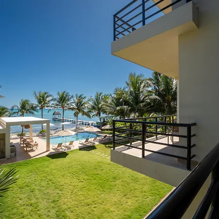 Aparthotel Eeb Ti Kaan - Luxury Oceanfront Residences