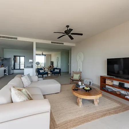 Eeb Ti Kaan - Luxury Oceanfront Residences Aparthotel 4*