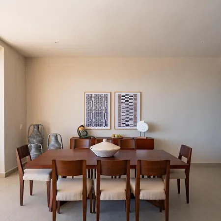 Eeb Ti Kaan - Luxury Oceanfront Residences Aparthotel 4*