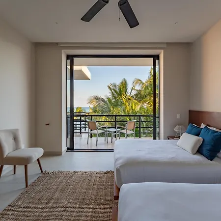 Eeb Ti Kaan - Luxury Oceanfront Residences Aparthotel