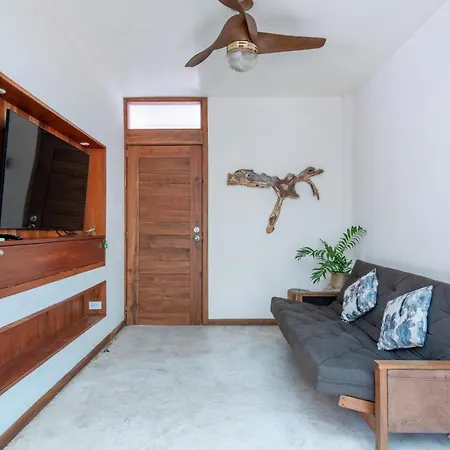 Apartamento Private Jungle With Full Kitchen & Pool Access