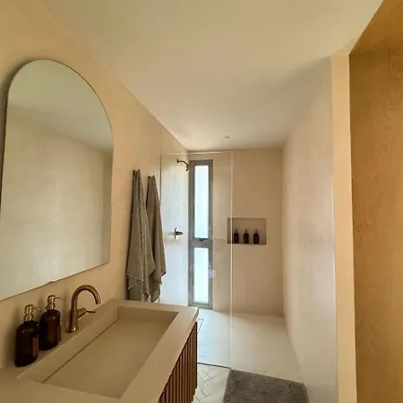 Holiday home Luxury 3 Bedroom With Private Pool Aflora *