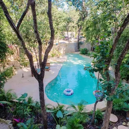 Holiday home Private 6br Jungle Compound With Rooftop Pool *