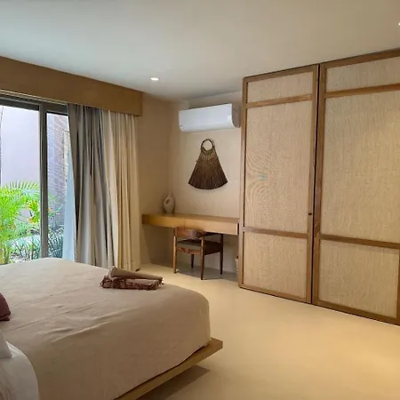 Luxury 3 Bedroom With Private Pool Aflora Holiday home *