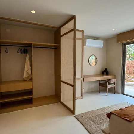 Luxury 3 Bedroom With Private Pool Aflora Holiday home *