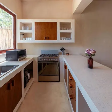 Holiday home Private 6br Jungle Compound With Rooftop Pool