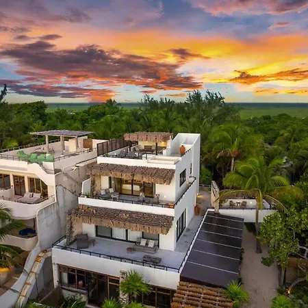 Chiringuito Villa *