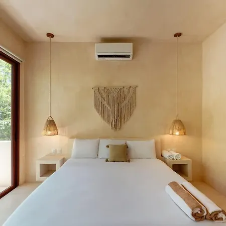 Private 6br Jungle Compound With Rooftop Pool Holiday home Tulum