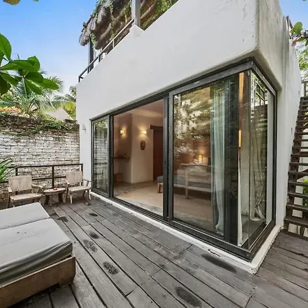 Chiringuito Villa *