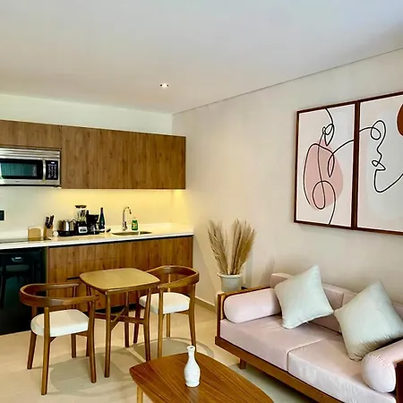 Apartment Private Jacuzzi 5 Min From The Beaches *