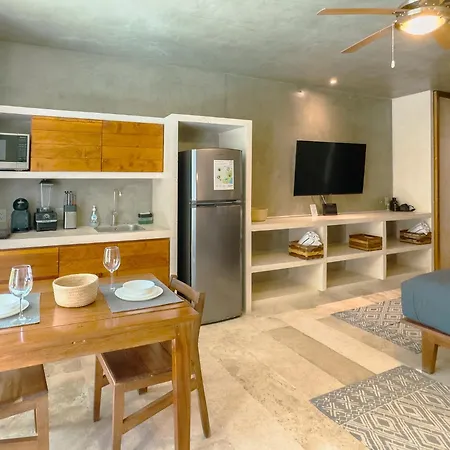 107 Private Pool & King Bed Seremonia