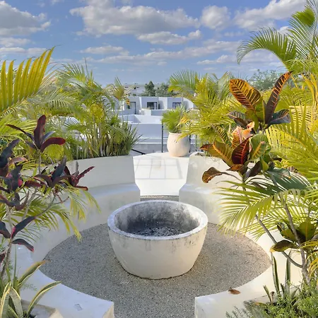Apartamento 107 Private Pool & King Bed Seremonia *