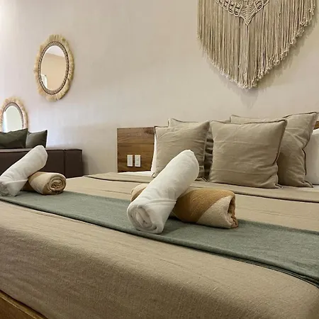 L Location L 5 Minutes From The Apartment *