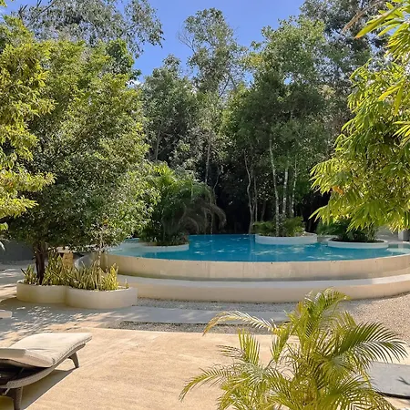Apartamento 107 Private Pool & King Bed Seremonia