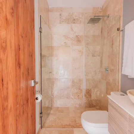 Bt Homes - Tulum, Moderno Cerca Del Mar Con Piscina Y Balcon Apartment Tulum