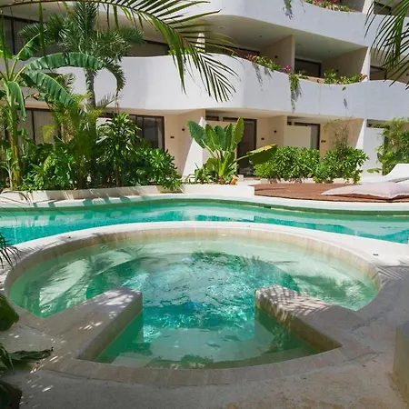 2 Bdm Each With A Private Pool, At Elements Apartment