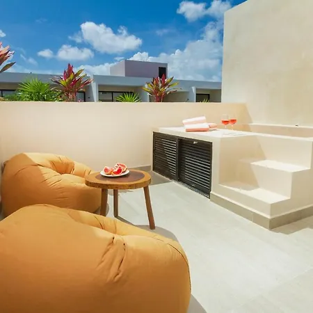 Apartment 2 Bdm Each With A Private Pool, At Elements *