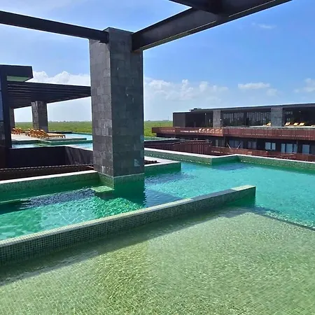Private Jacuzzi In Zone - Sea View Rooftop Pools & Included Apartment Tulum