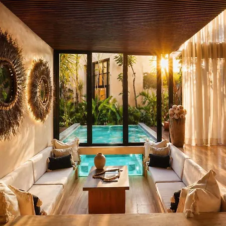 Trobbu Boutique Collection Hotel 5*