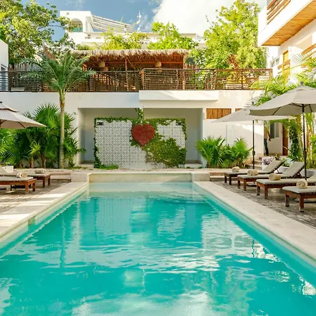 Collection O Kaab Boutique Tulum Centro, Pool And Parking Hotel
