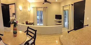 Aparthotel El Vivero 2*