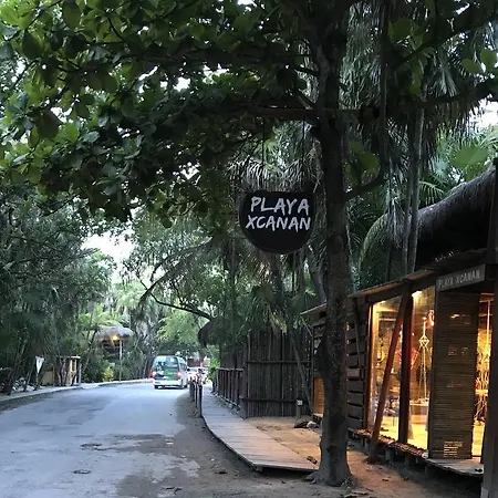 Hotel Playa Xcanan