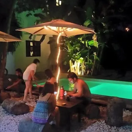 Che & Bar Adults Only Hostel Tulum