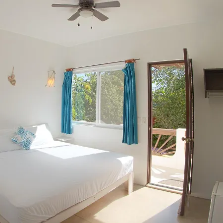 Hotel Mango 3*