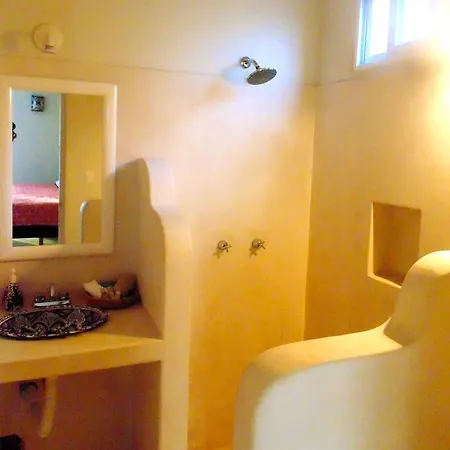 Art Hotel *