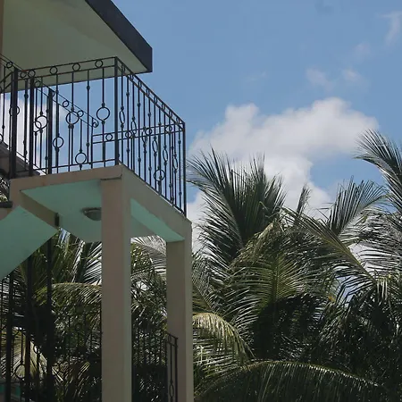 Andrea's Hotel