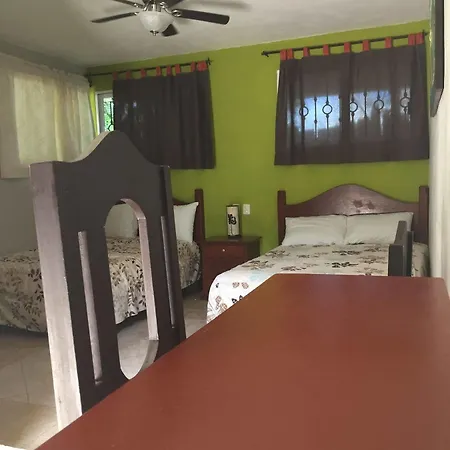 Andrea's Hotel